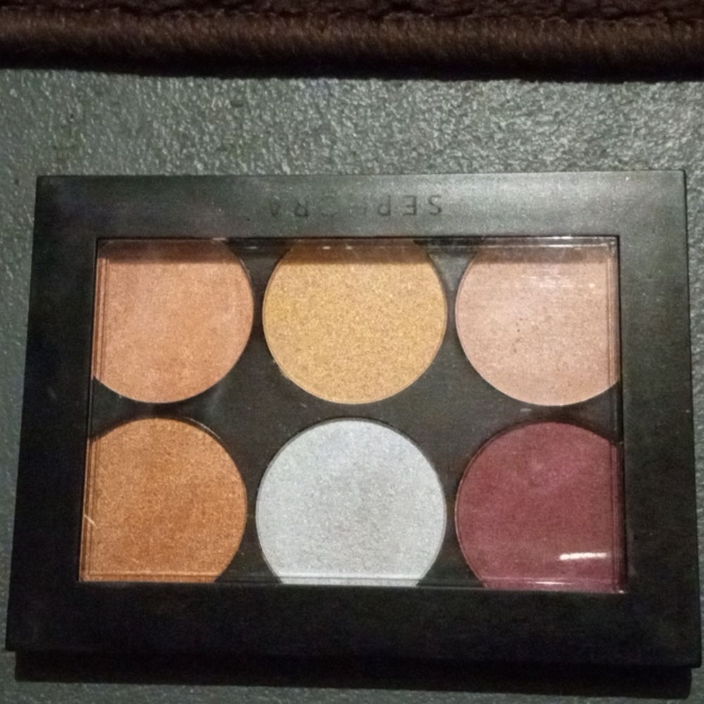 Sephora metallic pigment palette